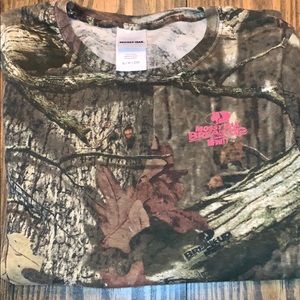 Mossy Oak camo shirt